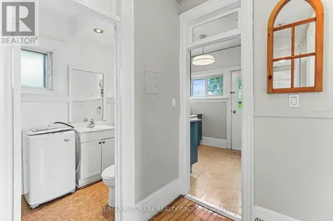 1071 Gladstone Avenue Ottawa ON K1Y 3G7