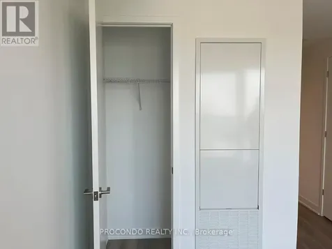 10 Oak St Street East Toronto (regent Park) ON M5A 0Z1