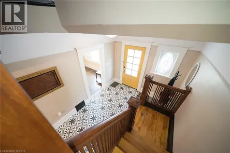 8 William Street Brantford ON N3T 3K1