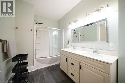 8 William Street Brantford ON N3T 3K1