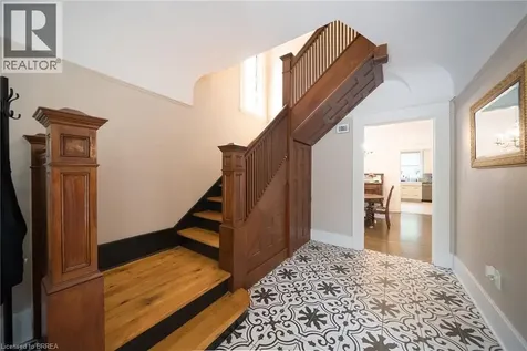 8 William Street Brantford ON N3T 3K1