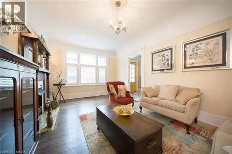 8 William Street Brantford ON N3T 3K1