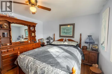 635 Highbury Park Sarnia ON N7V 2K1