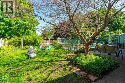 635 Highbury Park Sarnia ON N7V 2K1