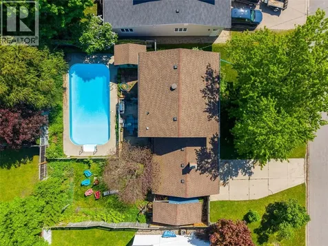 635 Highbury Park Sarnia ON N7V 2K1