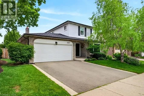 2341 Duncaster Drive Burlington ON L7P 4C3