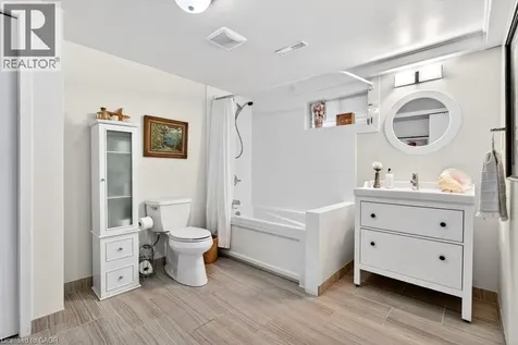 2341 Duncaster Drive Burlington ON L7P 4C3