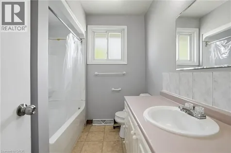 127 Wellington Street Welland ON L3B 1B2
