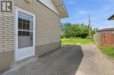 127 Wellington Street Welland ON L3B 1B2