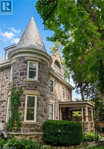 54 Bruce Street Cambridge ON N1R 2E3