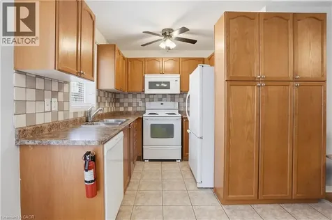 2393 Curtis Road Burlington ON L7L 7M4