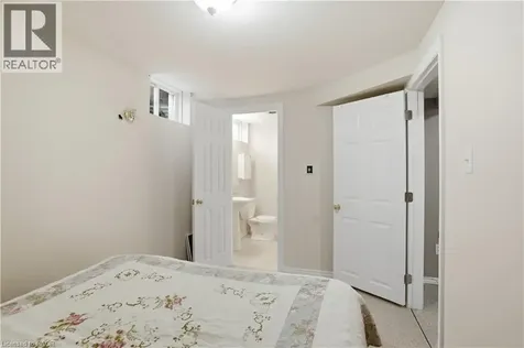 2393 Curtis Road Burlington ON L7L 7M4