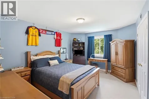 26 Shadetree Crescent Stoney Creek ON L8J 3X2