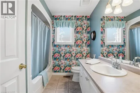 26 Shadetree Crescent Stoney Creek ON L8J 3X2