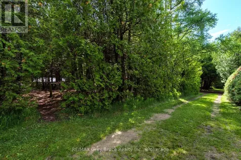 11 Eldridge Avenue South Bruce Peninsula ON N0H 2G0