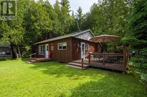 11 Eldridge Avenue South Bruce Peninsula ON N0H 2G0
