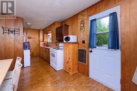 11 Eldridge Avenue South Bruce Peninsula ON N0H 2G0
