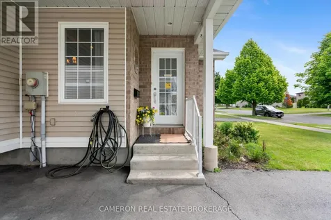 246 Hemlock Crescent Cornwall ON K6H 7M2