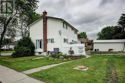 233 Ninth Avenue Lively ON P3Y 1M6
