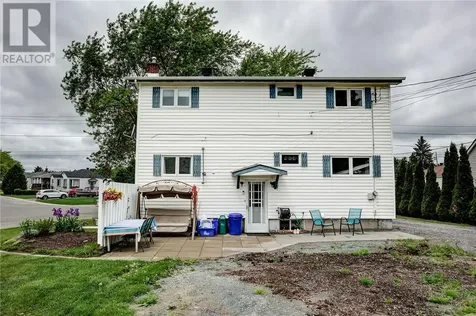 233 Ninth Avenue Lively ON P3Y 1M6
