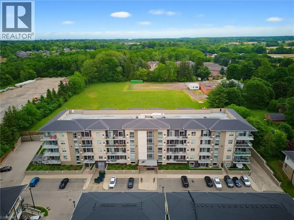 16 Markle Crescent Ancaster ON L9G 0H4