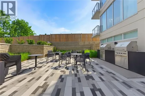 16 Markle Crescent Ancaster ON L9G 0H4