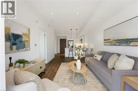 16 Markle Crescent Ancaster ON L9G 0H4