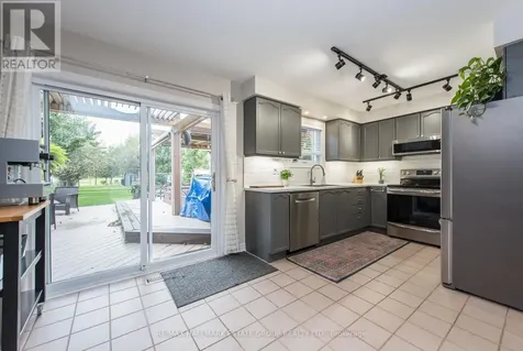 5 Cochrane Avenue Brampton (heart Lake East) ON L6Z 4H8