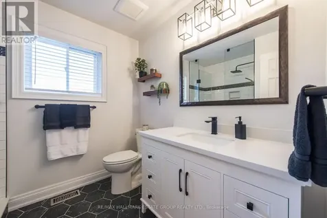 5 Cochrane Avenue Brampton (heart Lake East) ON L6Z 4H8