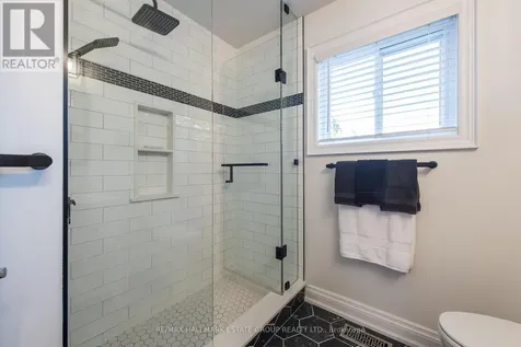 5 Cochrane Avenue Brampton (heart Lake East) ON L6Z 4H8