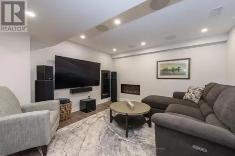 5 Cochrane Avenue Brampton (heart Lake East) ON L6Z 4H8