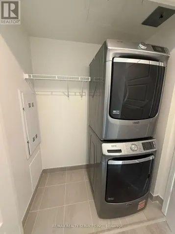 3006 William Cutmore Boulevard Oakville (jm Joshua Meadows) ON L6H 7X1