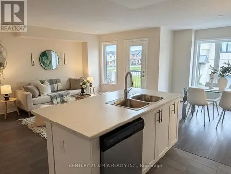 502 Radiant Private Ottawa ON K2M 0M9