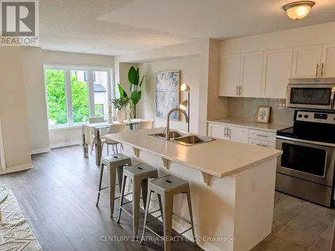 502 Radiant Private Ottawa ON K2M 0M9