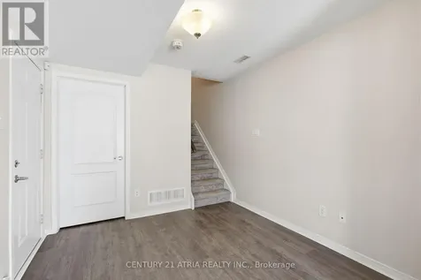 502 Radiant Private Ottawa ON K2M 0M9