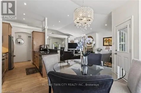 62 Varley Crescent Brantford ON N3R 7Z7