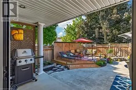 62 Varley Crescent Brantford ON N3R 7Z7