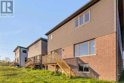 330 Gillespie Drive Brantford ON N3T 0X1