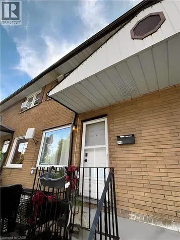 148 Bishop Street South Cambridge ON N3H 2L1