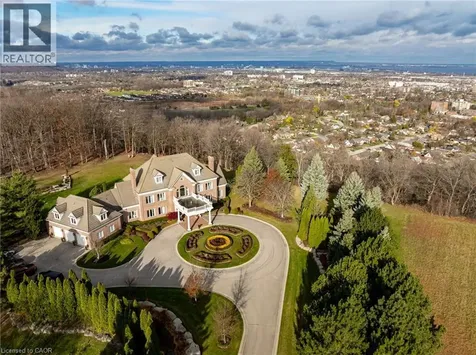 75 Ridge Road Stoney Creek ON L8J 2V9