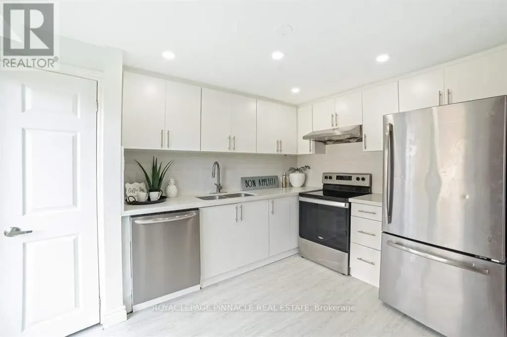 733 Parkview Crescent Cambridge ON N3H 5A1