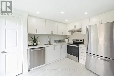 733 Parkview Crescent Cambridge ON N3H 5A1