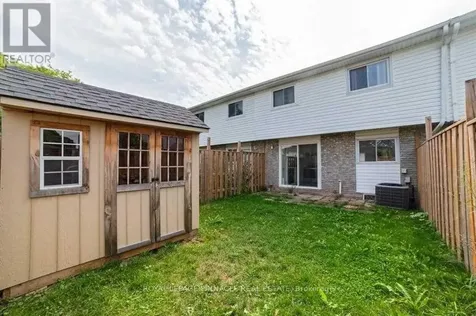 733 Parkview Crescent Cambridge ON N3H 5A1