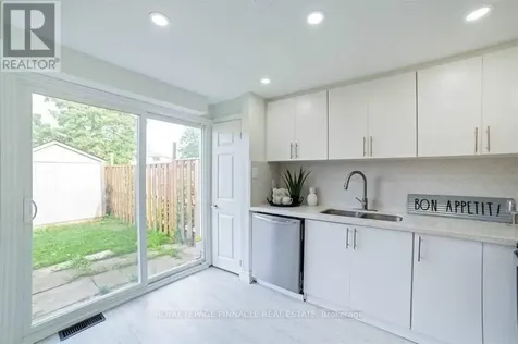 733 Parkview Crescent Cambridge ON N3H 5A1