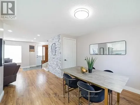 733 Parkview Crescent Cambridge ON N3H 5A1