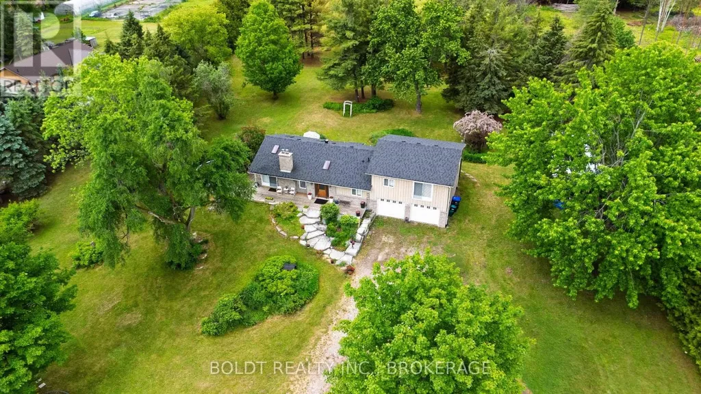 5832 5th Sideroad Innisfil ON L0L 1L0