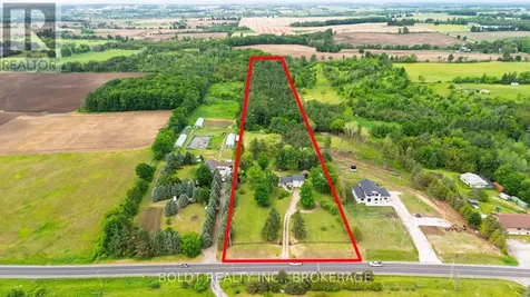 5832 5th Sideroad Innisfil ON L0L 1L0