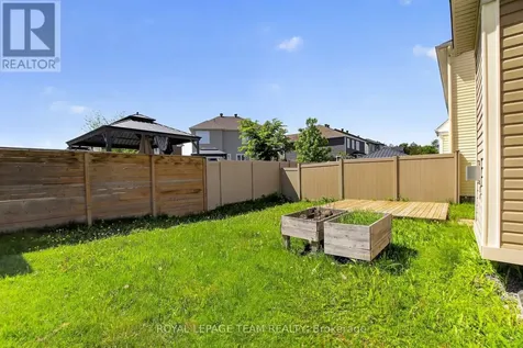 925 Whimbrel Way Ottawa ON K2J 6C5