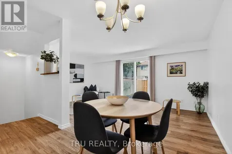 16-164 Barrow Crescent Ottawa ON K2L 2J1