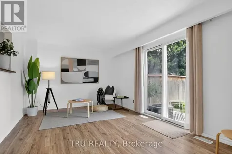 16-164 Barrow Crescent Ottawa ON K2L 2J1